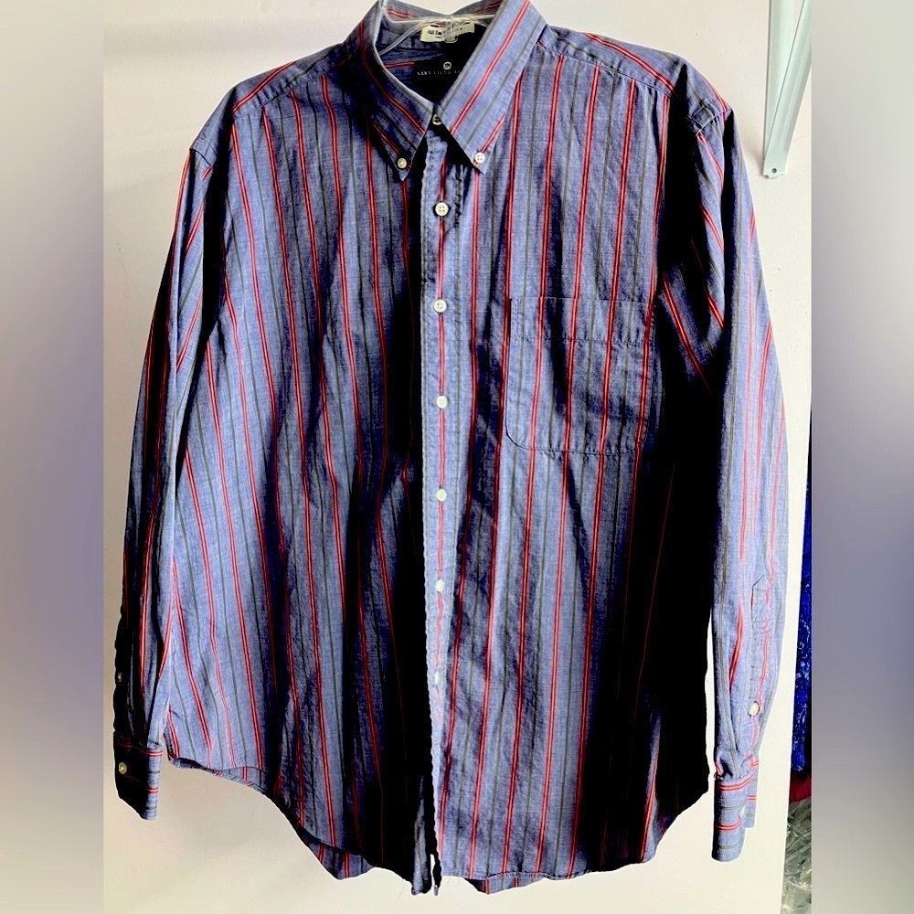 Saks Fifth Avenue Men’s Dress Shirt, 17-34, Long Sleeves, Blue/Red Stripes